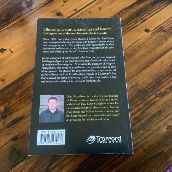 Book - Ghosts of Kingston from the Files of the Haunted Walk - Picture 2 of 2